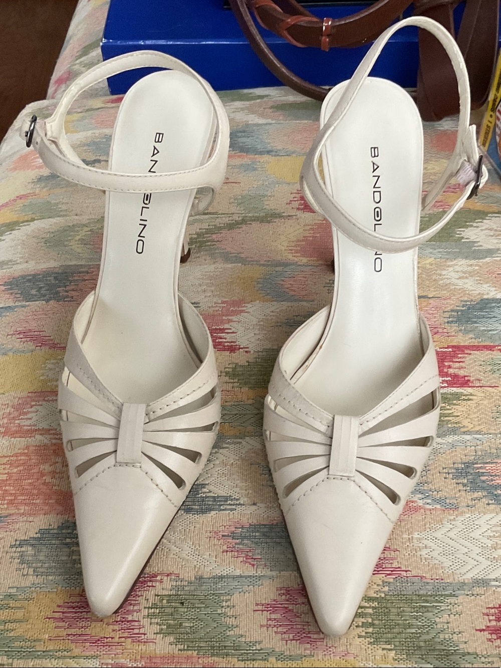 Bandolino Women's cream Ankle Strap Pumps